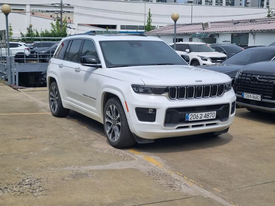Jeep Cherokee — фото 2