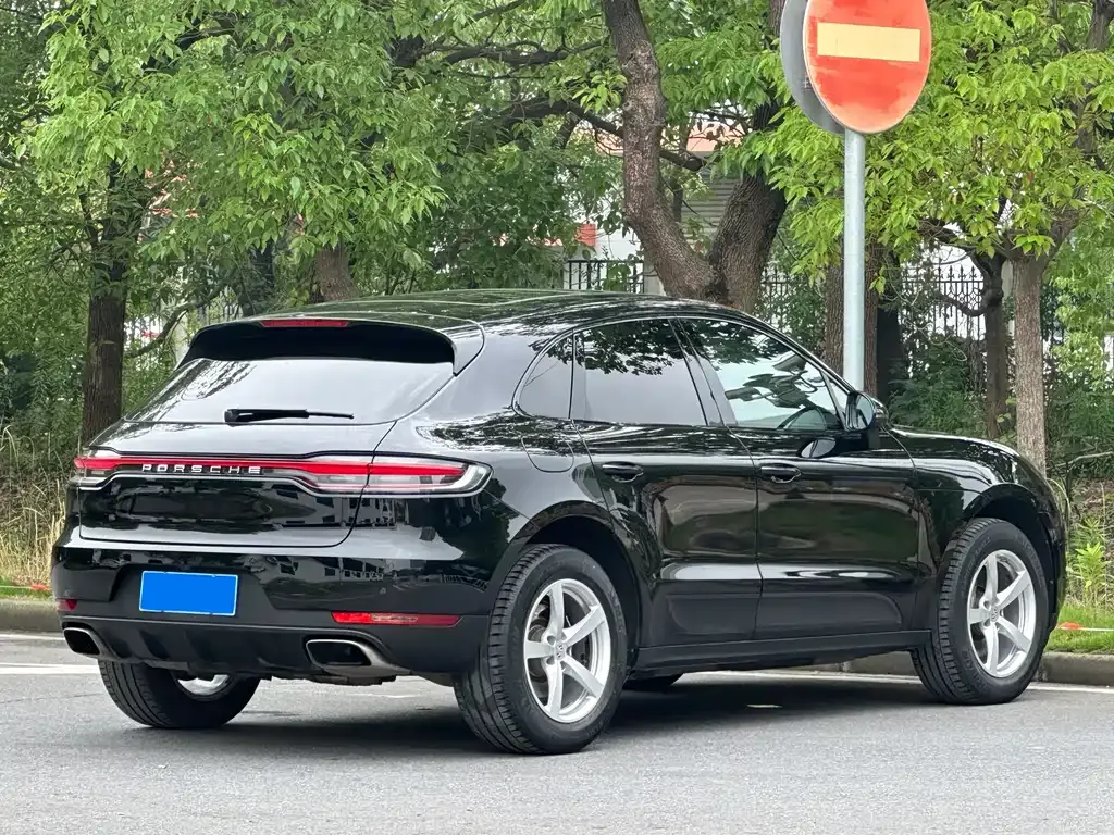 Porsche Macan — фото 10