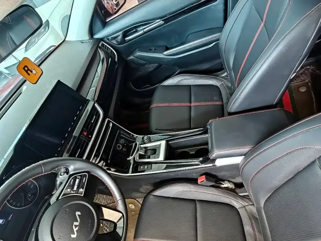 Kia KX3 — фото 3