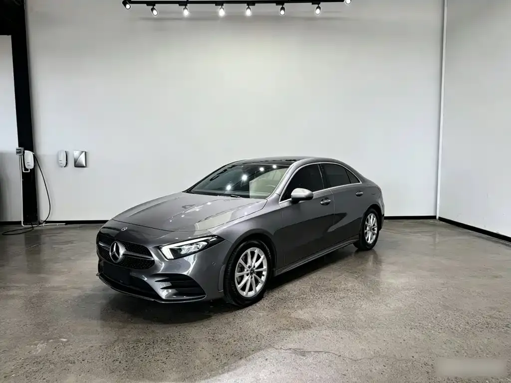 Mercedes-Benz A-Class — фото 1