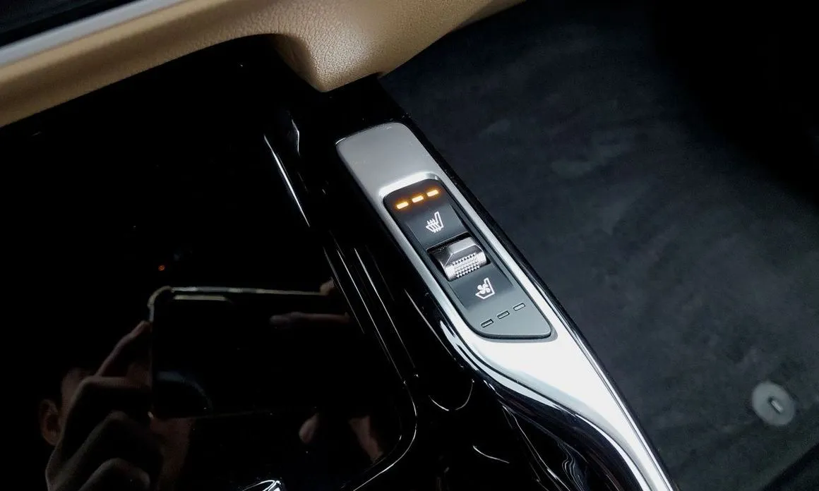 Kia Sorento — фото 6