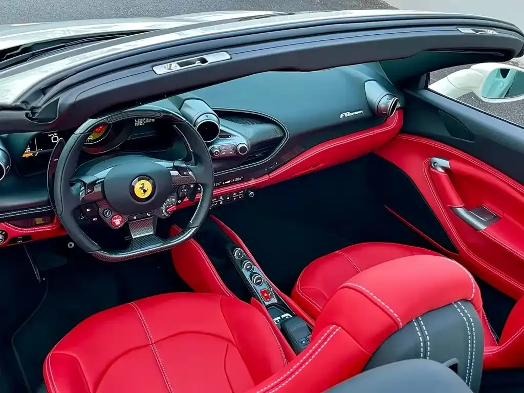 Ferrari F8 — фото 9