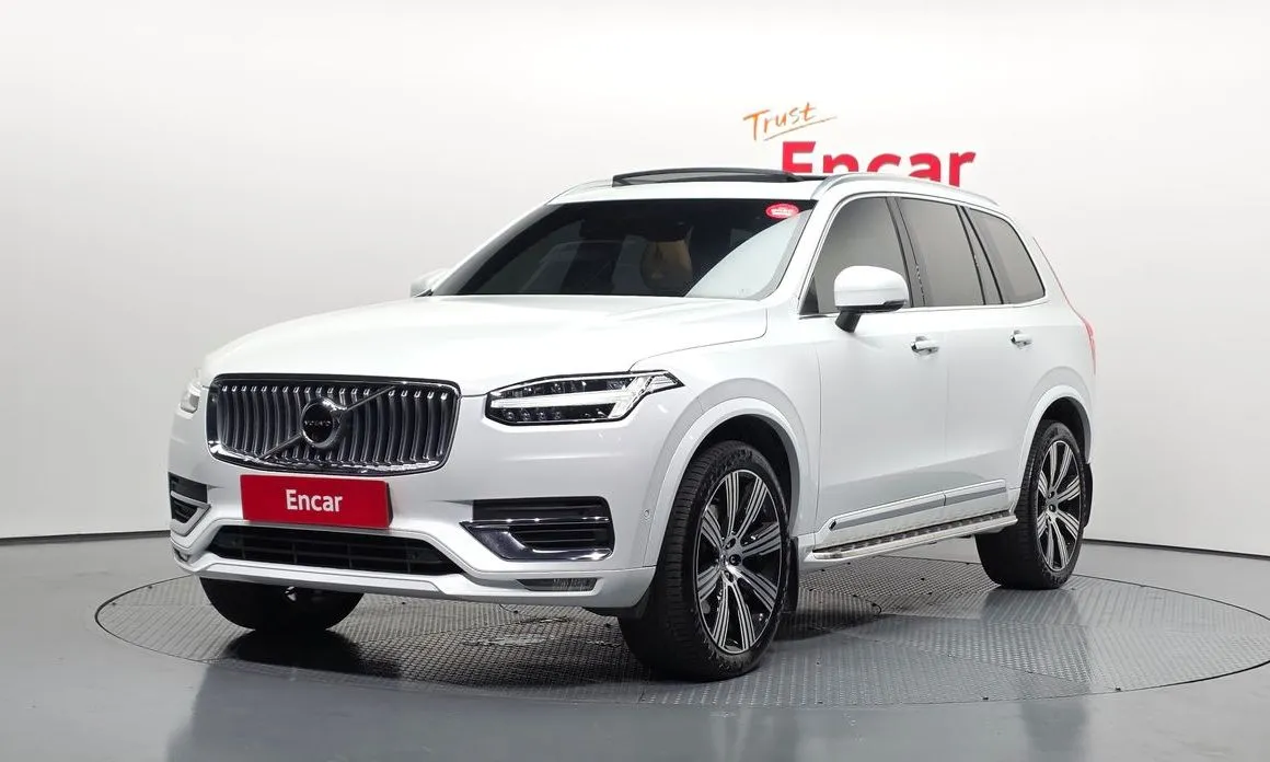 Volvo XC90 — фото 1