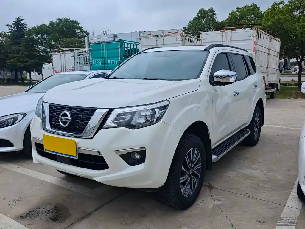 Nissan Terra — фото 1