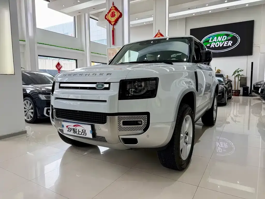 Land Rover Defender — фото 1
