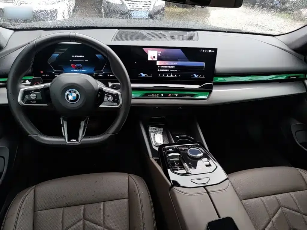 BMW i5 — фото 3
