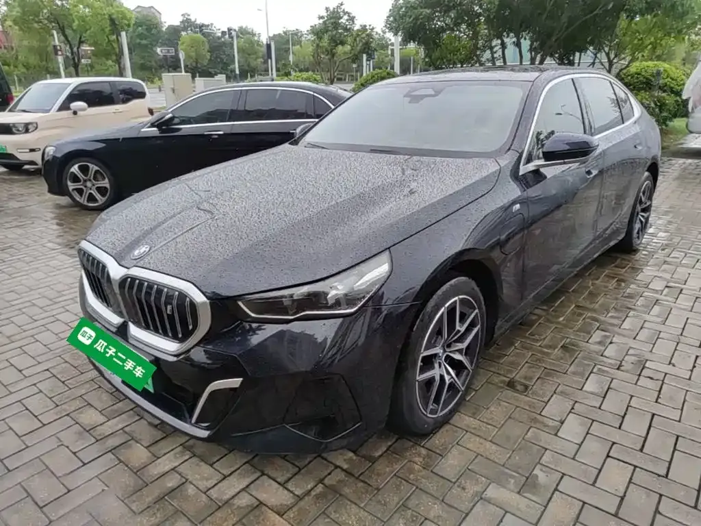 BMW i5 — фото 10