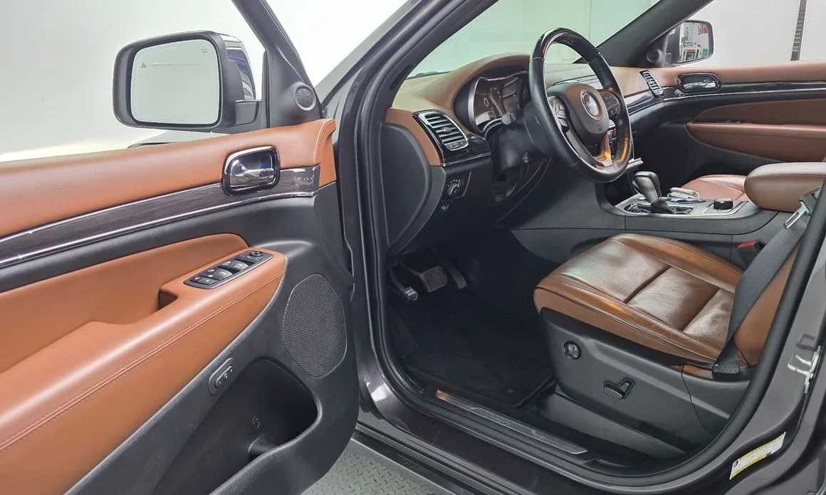 Jeep Cherokee — фото 9