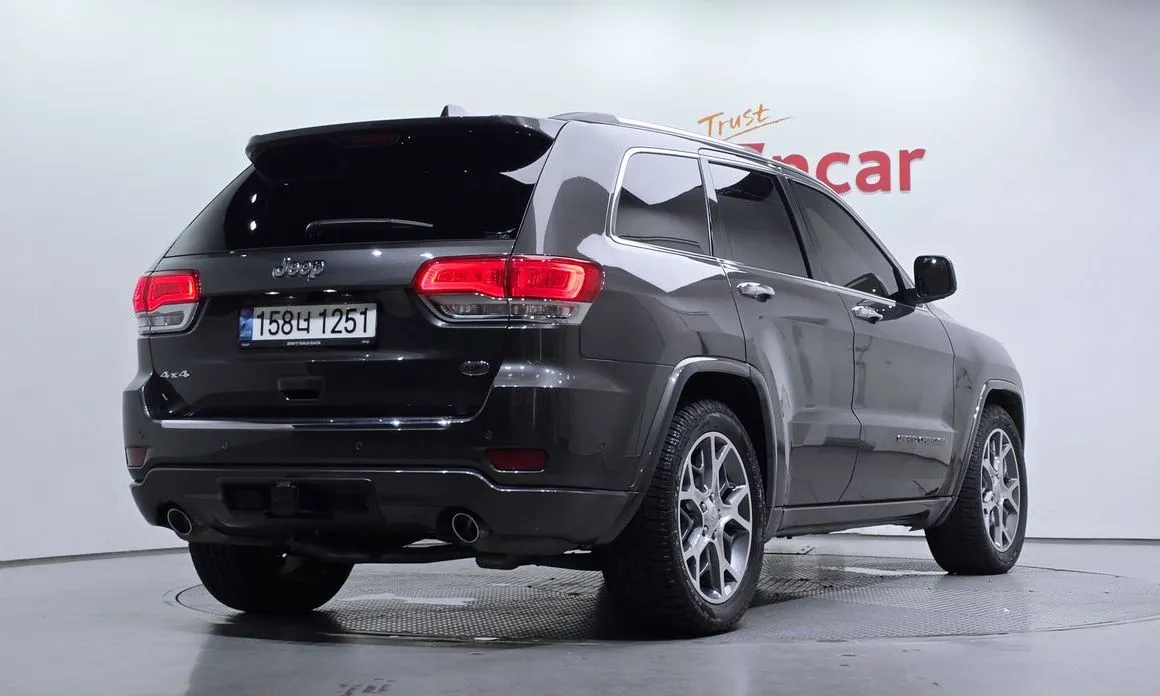 Jeep Cherokee — фото 5