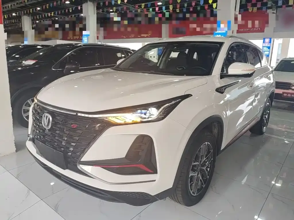 Changan CS75PLUS — фото 1