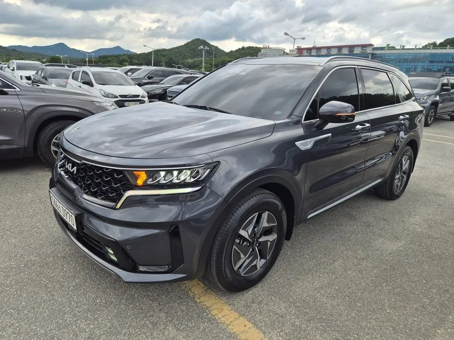 Kia Sorento — фото 9