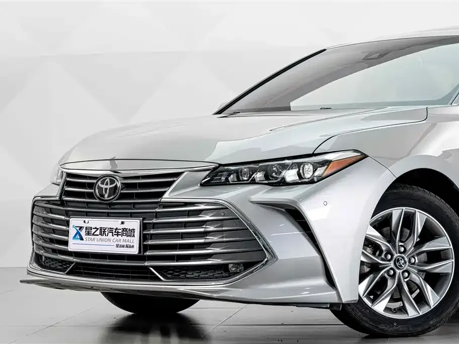 Toyota Avalon — фото 10