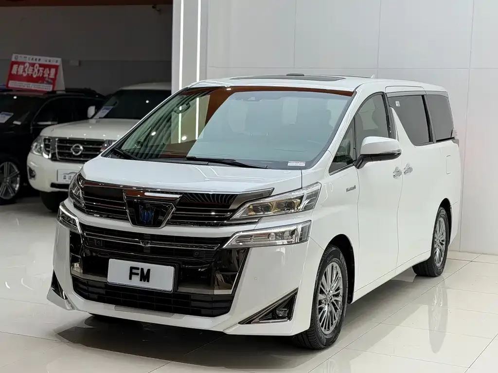 Toyota Alphard — фото 3