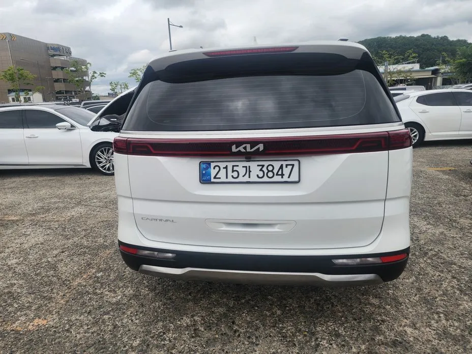 Kia Carnival — фото 6