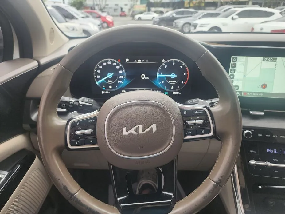 Kia Carnival — фото 4