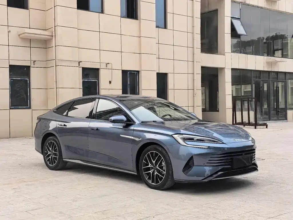 BYD Seal — фото 2