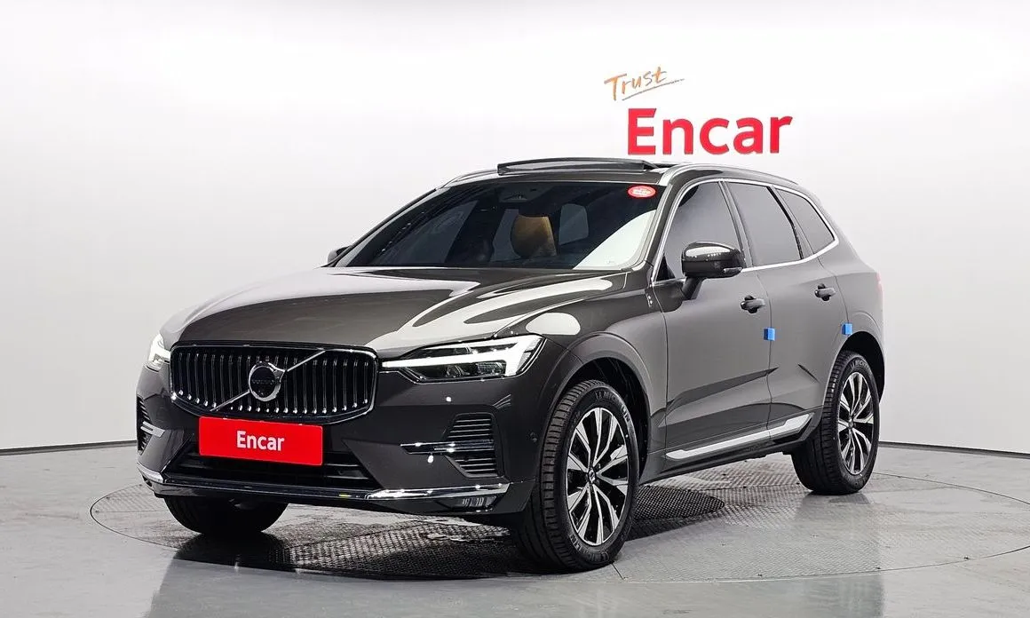 Volvo XC60 — фото 1