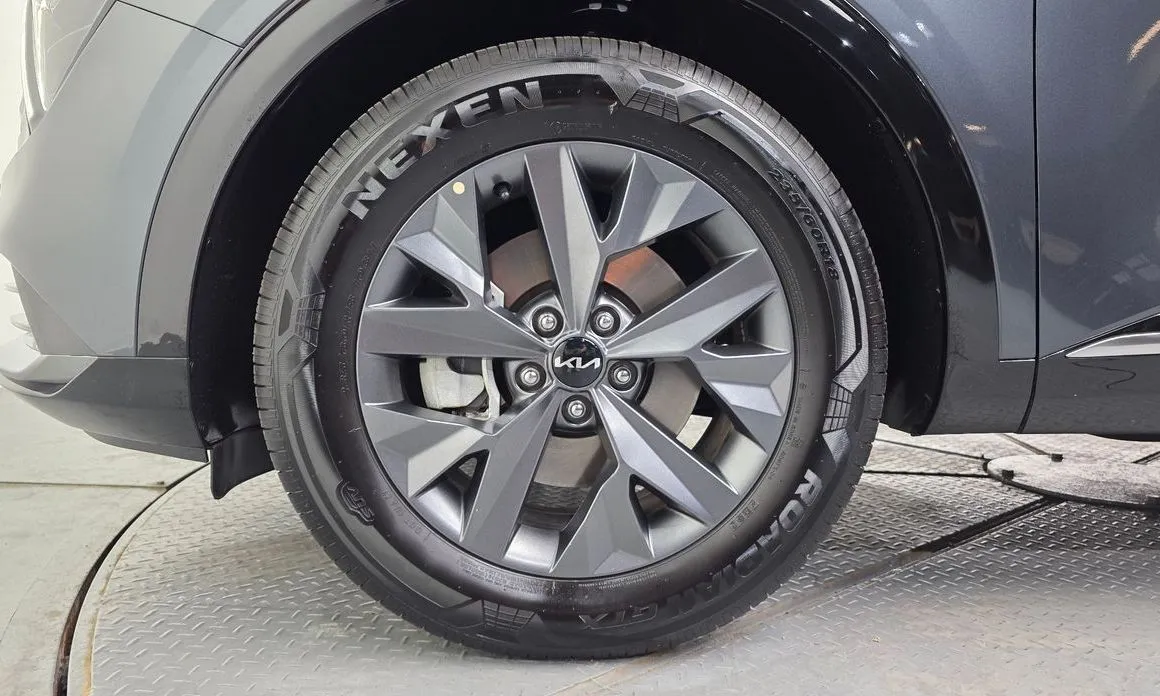 Kia Sportage — фото 9