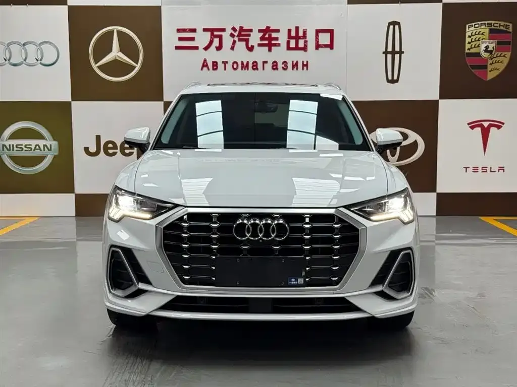 Audi Q3 — фото 4