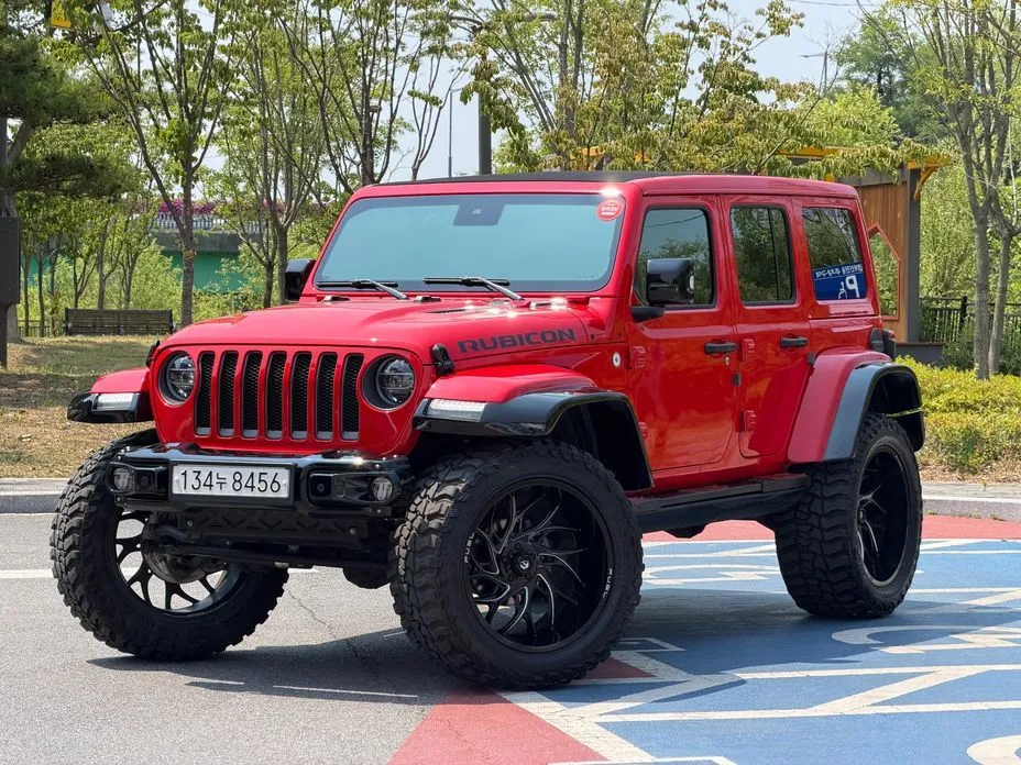 Jeep Wrangler — фото 1