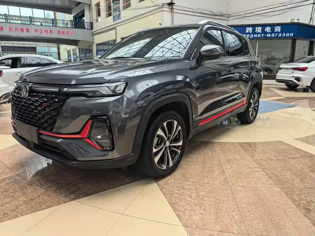 Changan CS35PLUS — фото 1