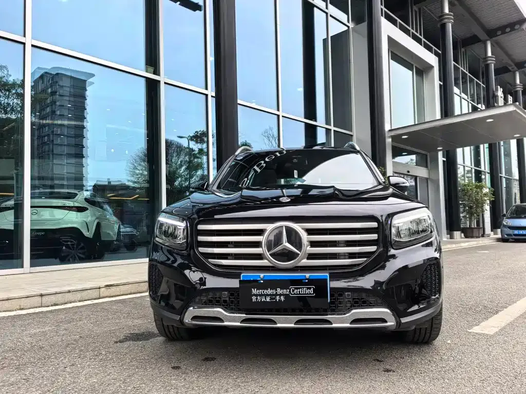 Mercedes-Benz GLB — фото 10