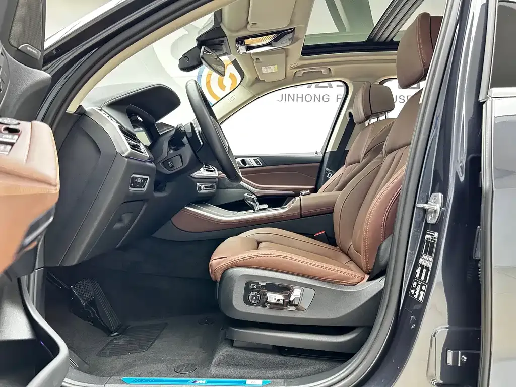 BMW X5 (Import) — фото 8