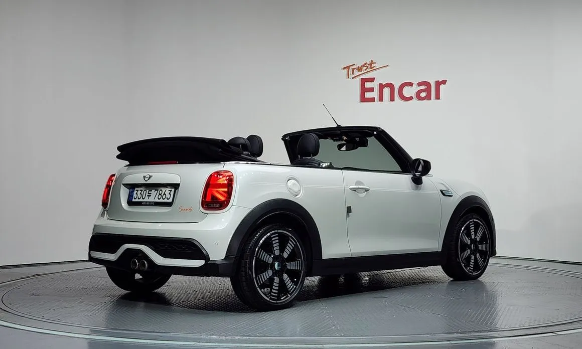 Mini Cooper Convertible — фото 4
