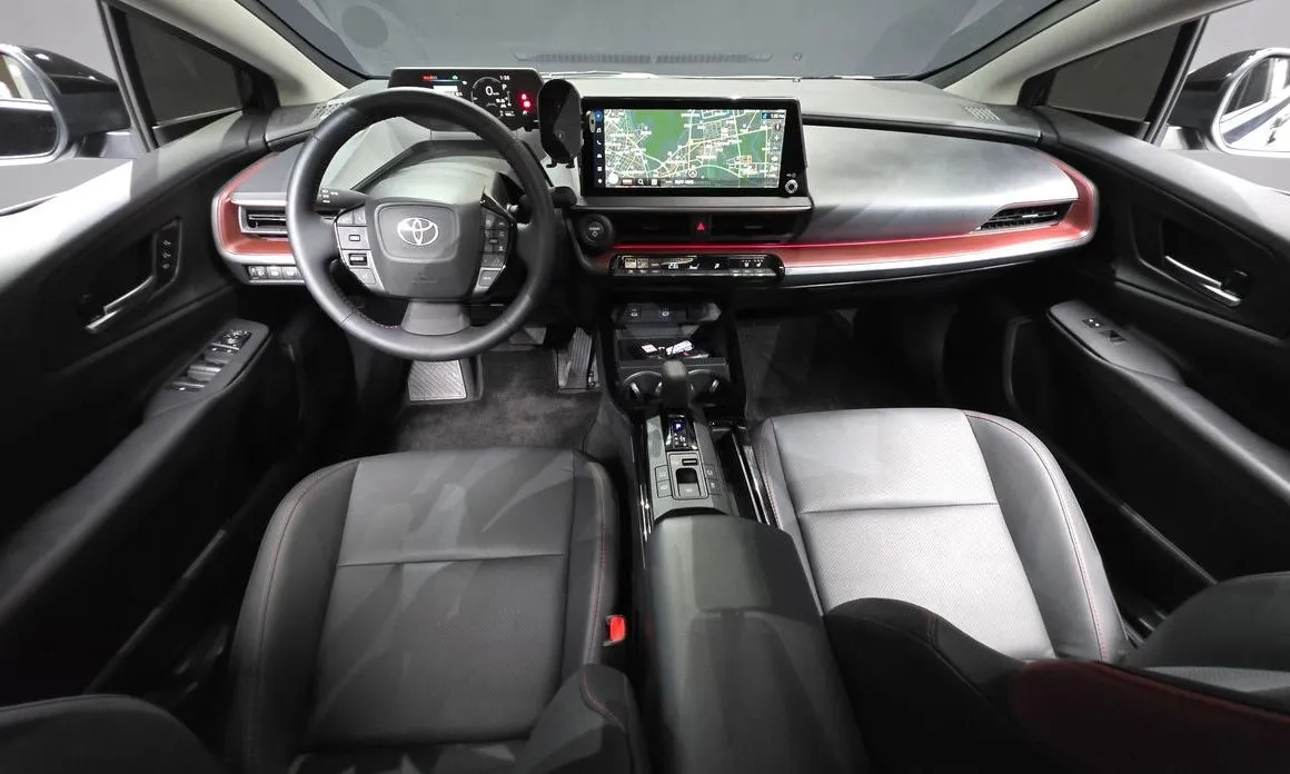 Toyota Prius — фото 8