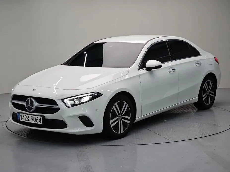 Mercedes-Benz A-Class — фото 1