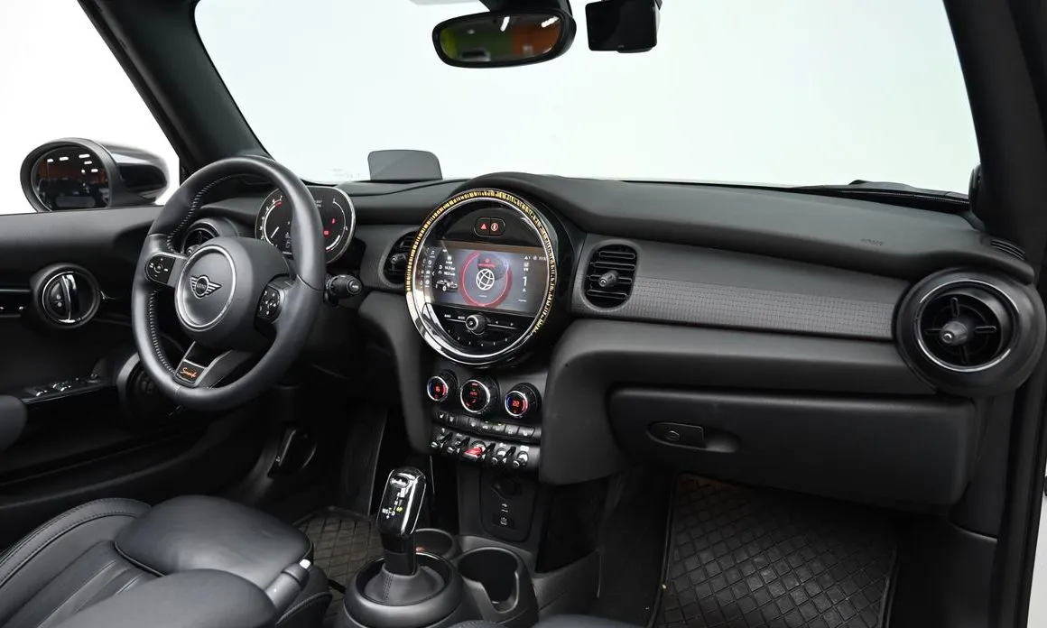 Mini Cooper Convertible — фото 10