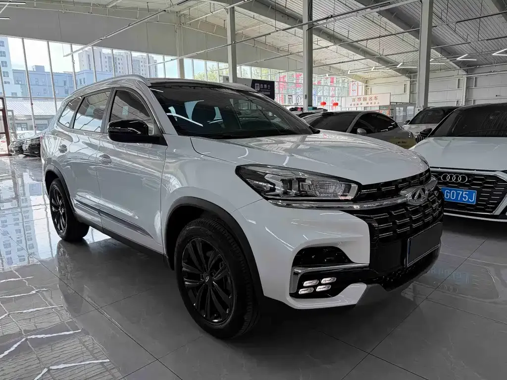 Chery Tiggo 8 — фото 4