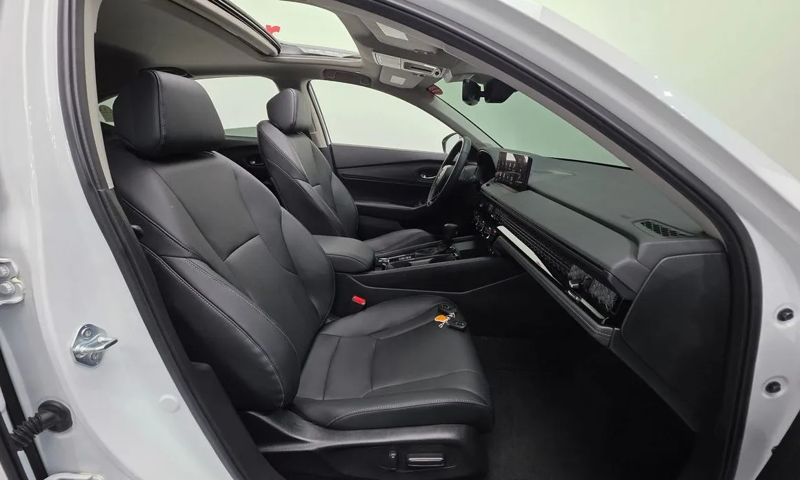 Honda Accord — фото 10
