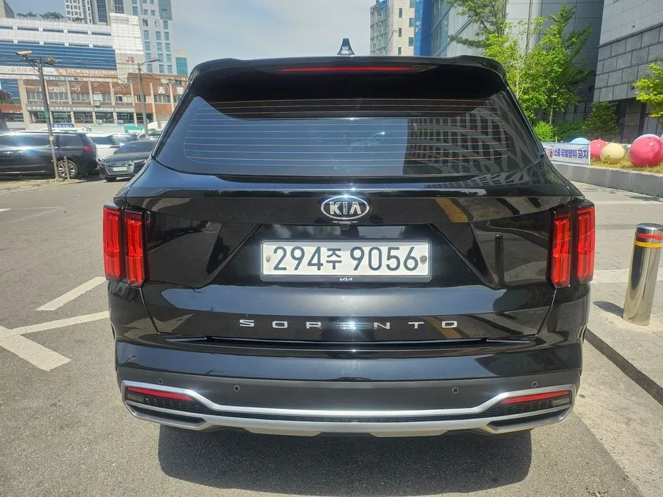 Kia Sorento — фото 5