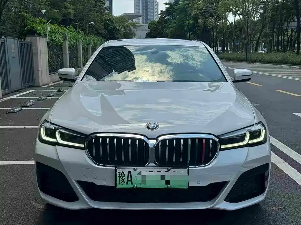 BMW 5 Series New Energy — фото 4
