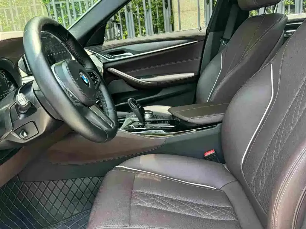 BMW 5 Series New Energy — фото 8