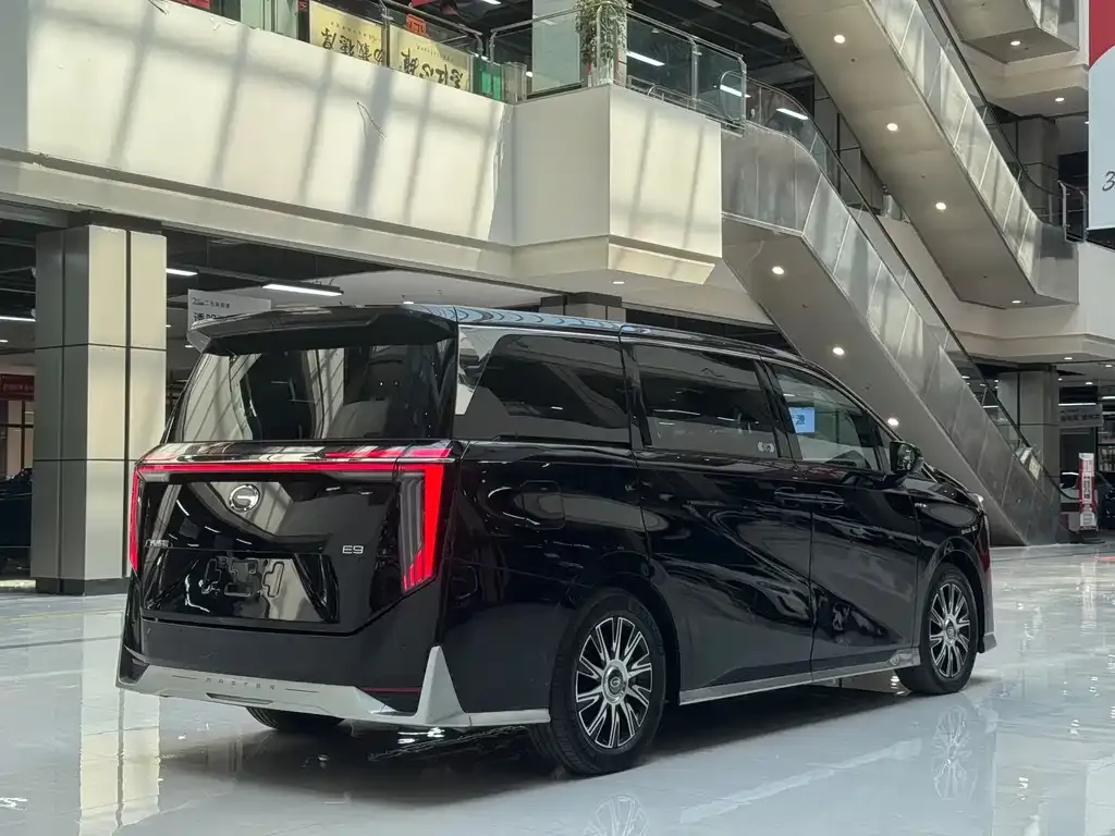 GAC Motor Trumpchi E9 — фото 6