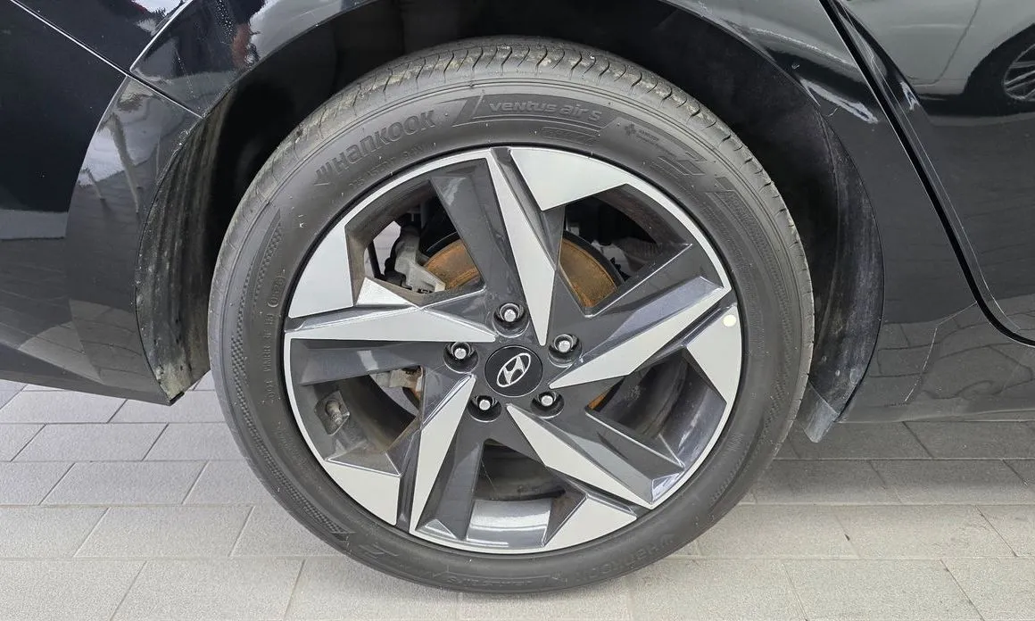 Hyundai AVANTE — фото 4