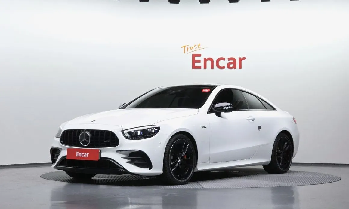 Mercedes-Benz E-Class — фото 1