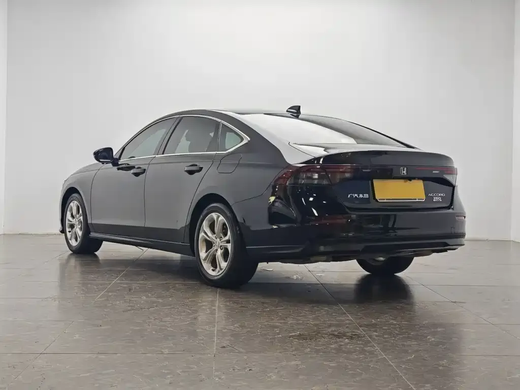 Honda Accord — фото 5