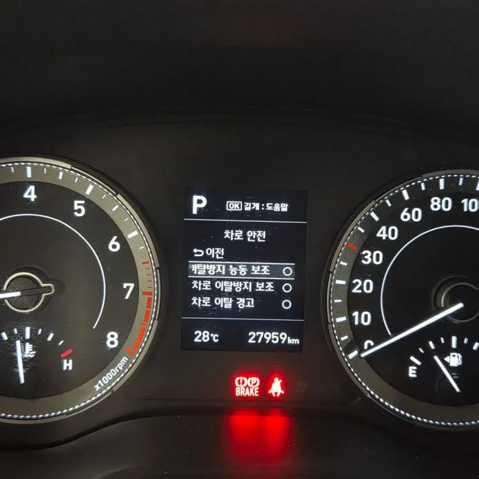 Hyundai Venue — фото 7
