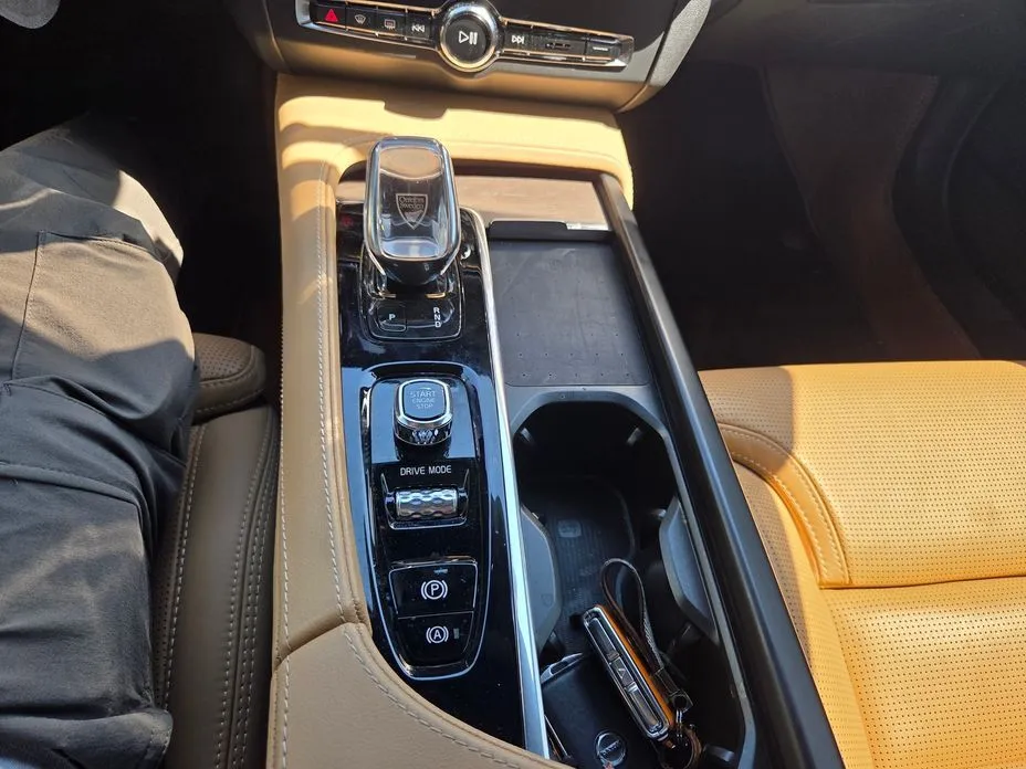 Volvo S90 — фото 10