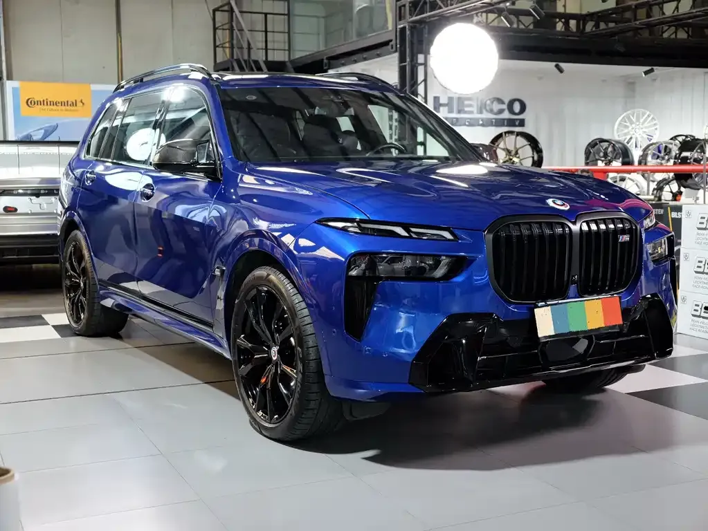 BMW X7 M60i — фото 6