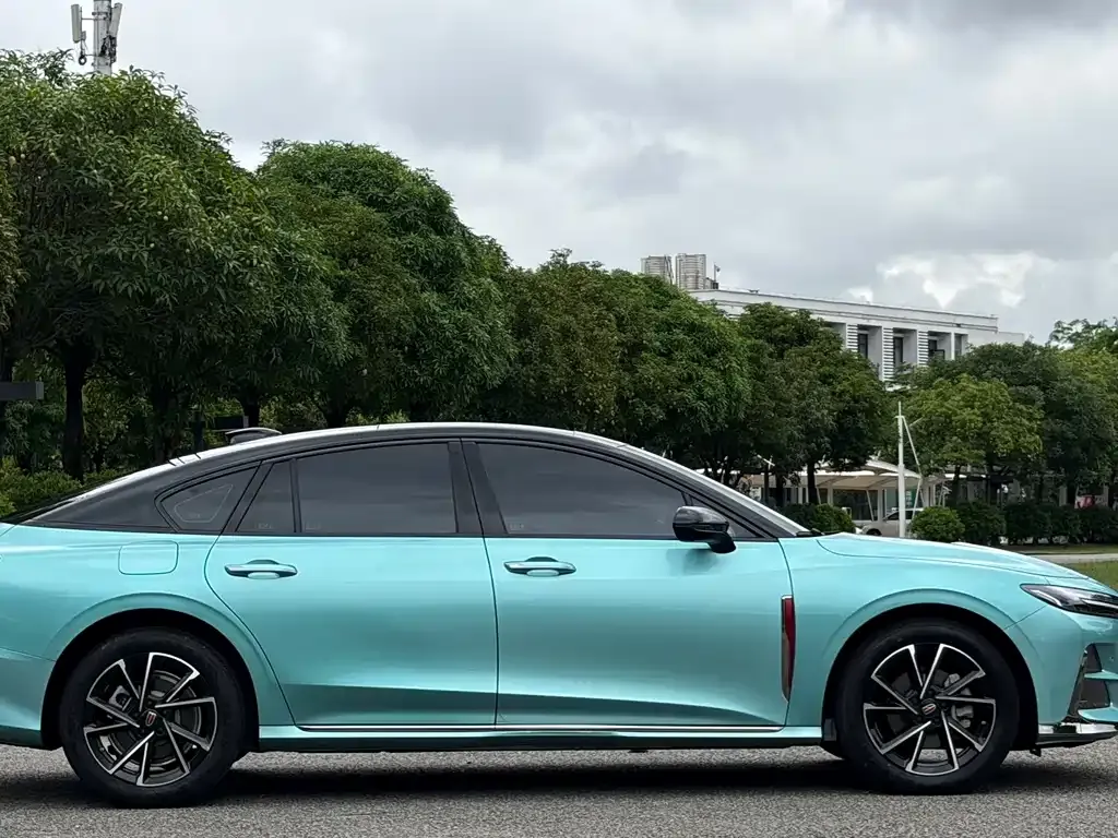 Hongqi H6 — фото 6