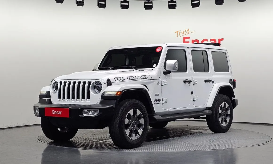 Jeep Wrangler — фото 1