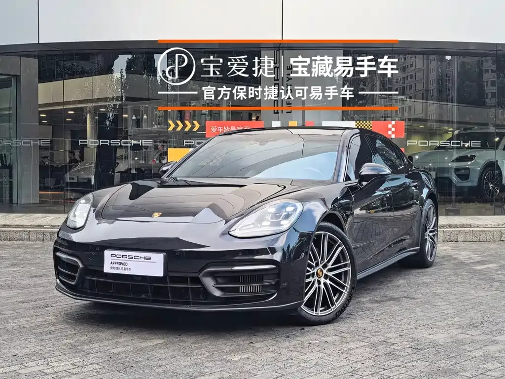 Porsche Panamera — фото 1