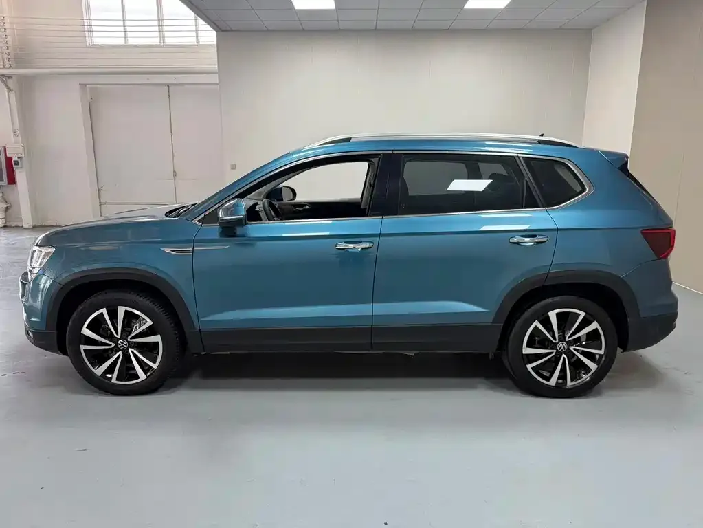 Volkswagen Tharu — фото 2