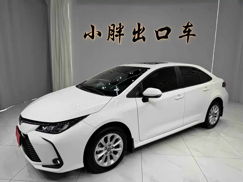 Toyota Corolla — фото 1