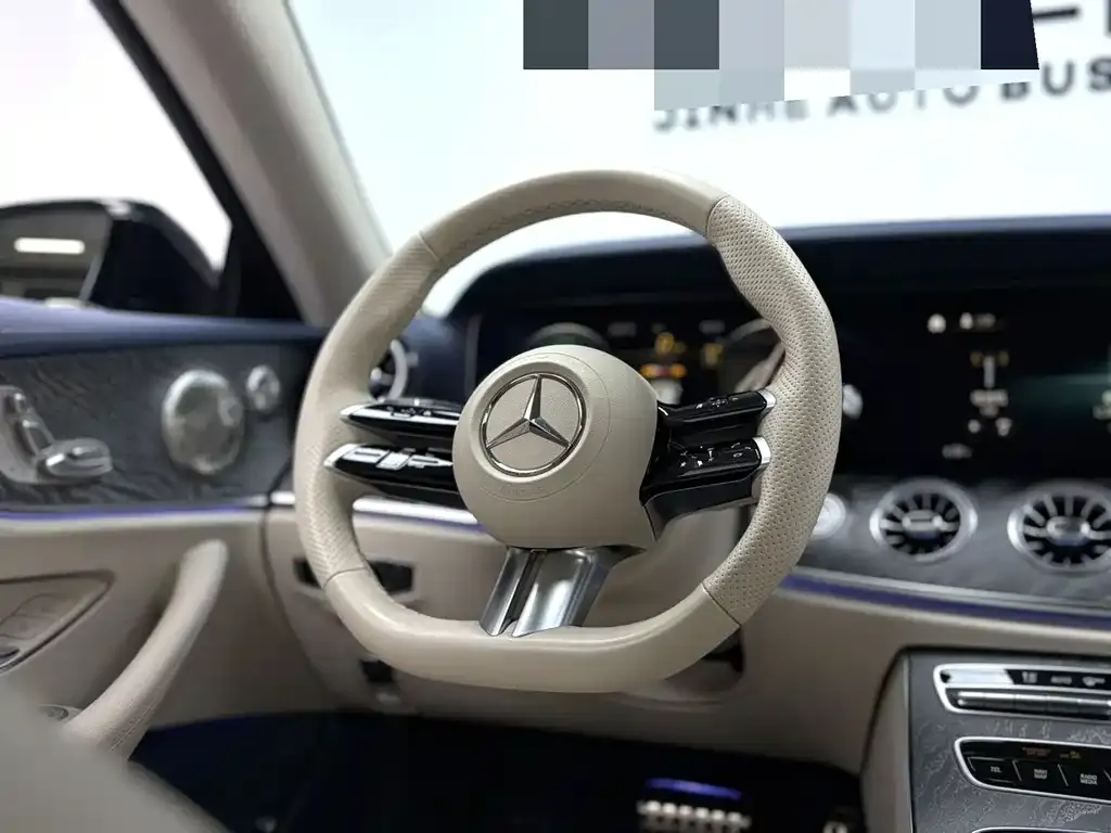 Mercedes-Benz E-Class (Import) — фото 3