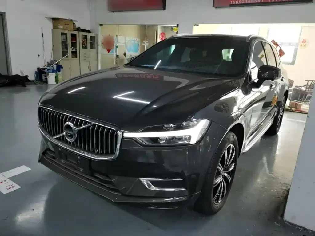 Volvo XC60 — фото 10